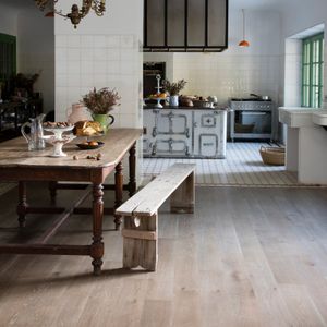 BerryAlloc Essentiel Regular "Argil Oak Naturel 02 Brushed Extra matt Lacquered"