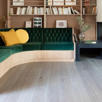 BerryAlloc Exclusif XXL "Carrare Oak Naturel 02 Brushed Extra matt Lacquered"