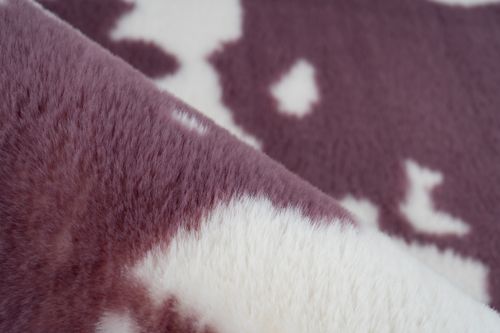 Rechteckiger Teppich Weiß mit Lila Kuhfell-Muster
